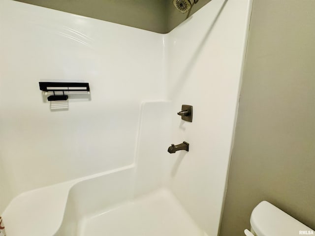 11401 N Joseph St, Dunlap, IL 61525 - full bath with a shower and toilet