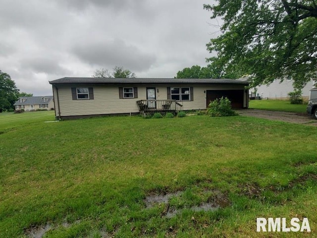 204 Sunnyview Dr, Galesburg, IL 61401 - photo 1