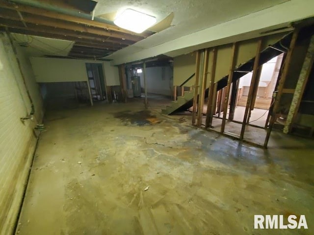 204 Sunnyview Dr, Galesburg, IL 61401 - photo 11