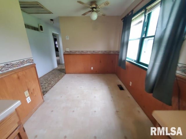 204 Sunnyview Dr, Galesburg, IL 61401 - photo 4