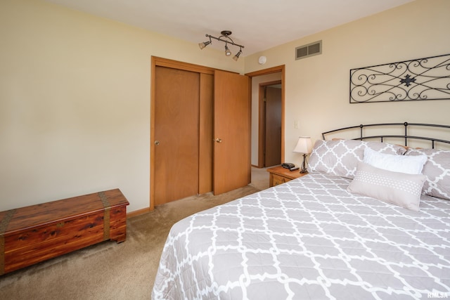 2737 28th Ave, Rock Island, IL 61201 - bedroom featuring carpet flooring and a closet