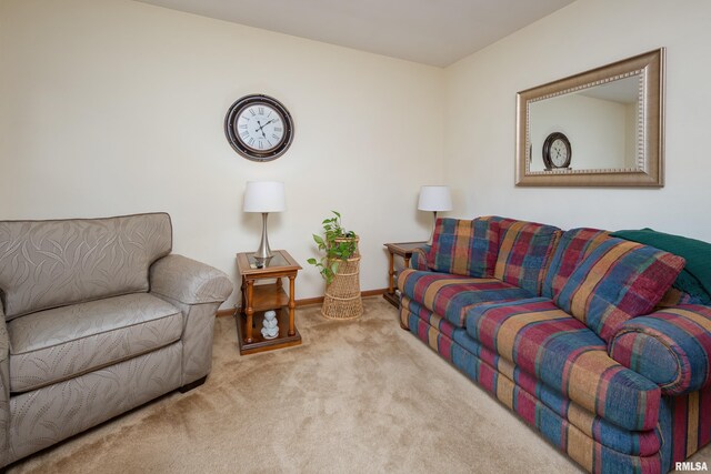 2737 28th Ave, Rock Island, IL 61201 - living area with carpet flooring and baseboards