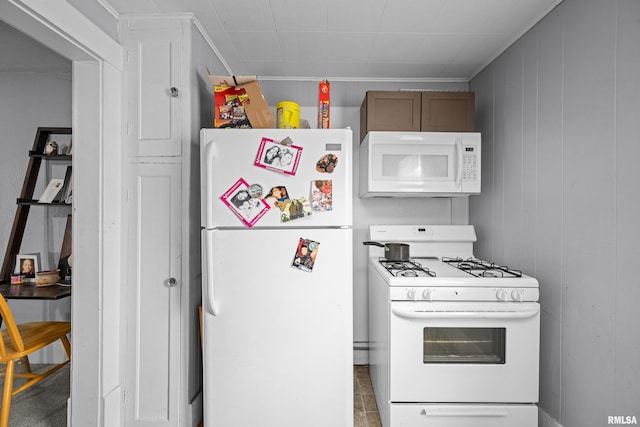 2734 Bridge Ave, Davenport, IA 52803 - kitchen featuring white appliances
