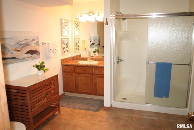 3996 Partridge Cir, Bettendorf, IA 52722 - full bath featuring a shower stall and vanity