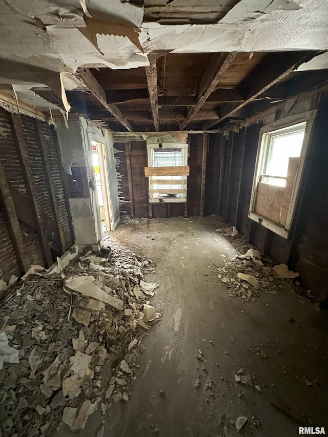 700 Cedar St, Muscatine, IA 52761 - miscellaneous room with plenty of natural light