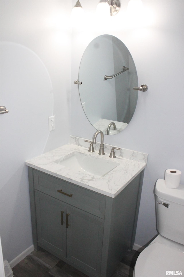 2531 E 51st St Unit 202B, Davenport, IA 52807 - bathroom with vanity and toilet