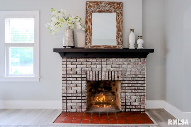 1617 Payson Ave, Quincy, IL 62301 - detailed view of a fireplace and baseboards