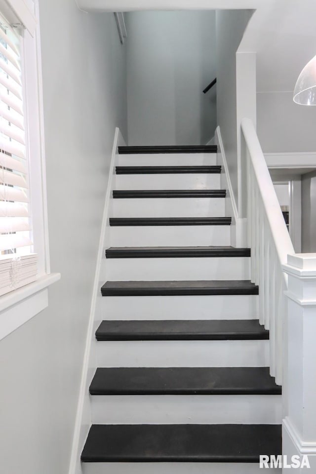 1617 Payson Ave, Quincy, IL 62301 - staircase featuring plenty of natural light