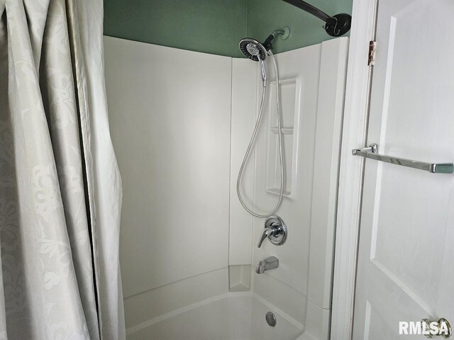 2336 24 1/2 St, Rock Island, IL 61201 - bathroom featuring shower / bathtub combination with curtain