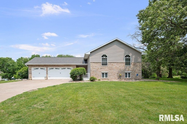211 Eagle Ridge Rd, Muscatine, IA 52761 - photo 1