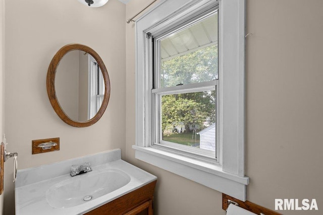 546 21st Ave, Moline, IL 61265 - bathroom with vanity
