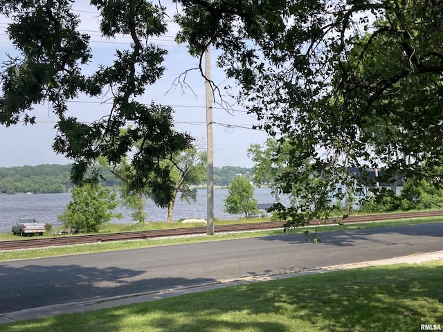 706 N Main St, Port Byron, IL 61275 - water view
