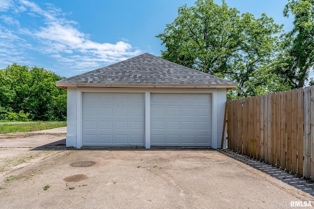 4418 11th St, East Moline, IL 61244 - view of detached garage