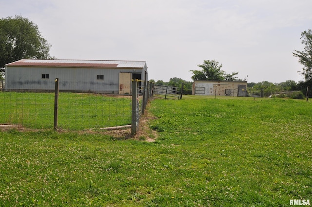 18616 N 35th Ave, East Moline, IL 61244 - view of yard featuring a pole building and an outbuilding
