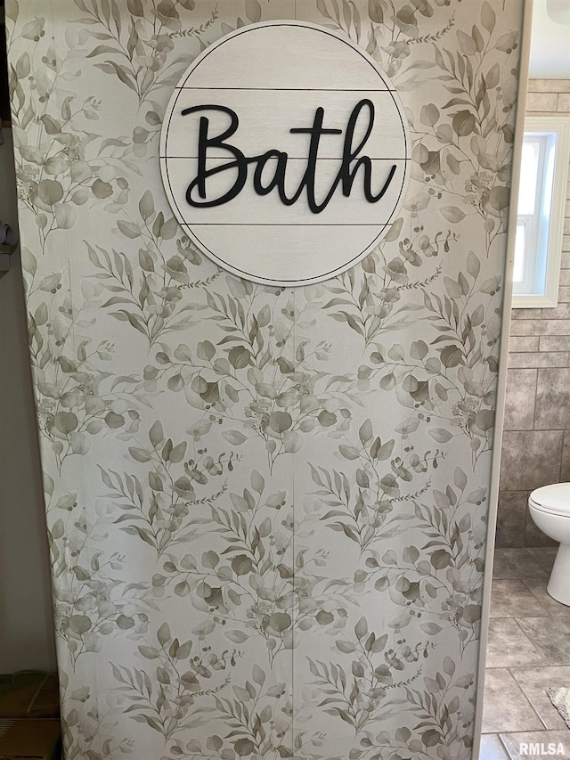 136 W Mill St, Kewanee, IL 61443 - bathroom featuring toilet and wallpapered walls