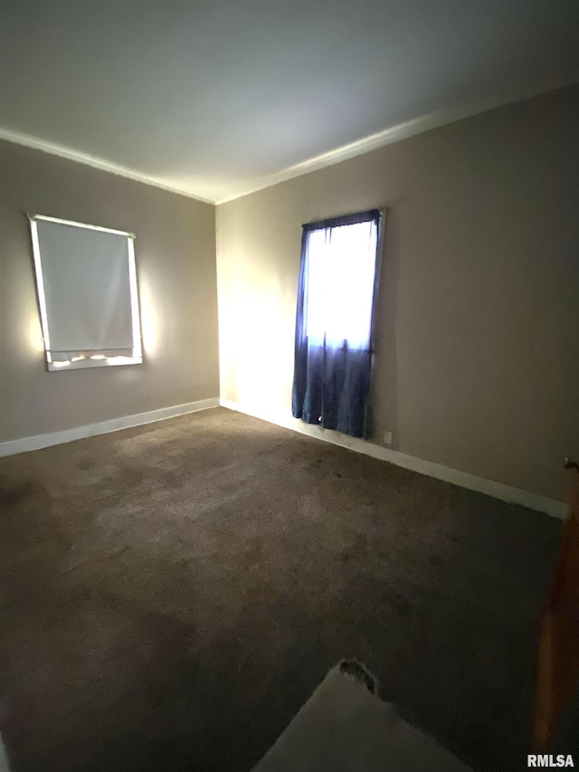 504 6th Ave N, Clinton, IA 52732 - unfurnished room with carpet and baseboards