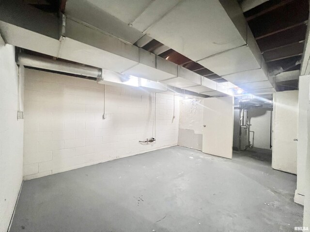2412 W 3rd St, Coal Valley, IL 61240 - photo 21