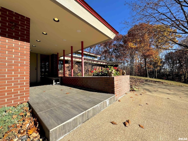 7 Sharon Ln, Fulton, IL 61252 - view of patio