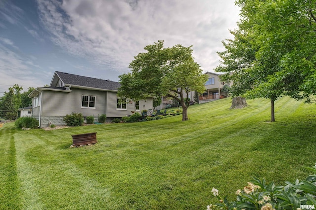 115 4th St, Fulton, IL 61252 - view of grassy yard
