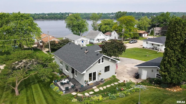 115 4th St, Fulton, IL 61252 - aerial view of residential area featuring a large body of water