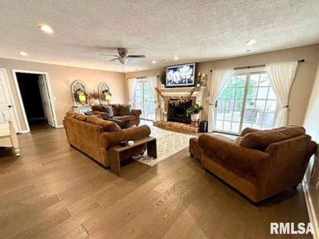 504 Arbor Dr, Carterville, IL 62918 - photo 3