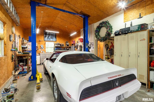 1300 W Brewster Rd, Herrin, IL 62948 - view of garage