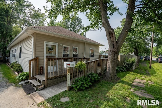 1402 Trout Ave, Johnston City, IL 62951 - photo 1