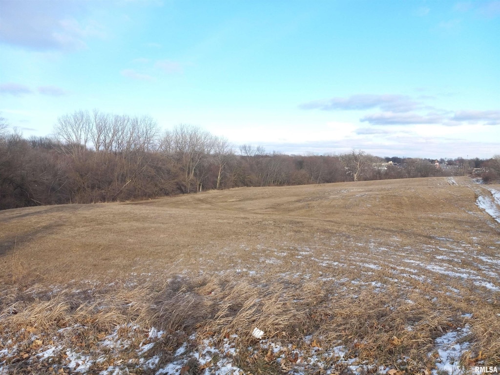 0 W Kimberly Rd, Davenport, IA 52806
