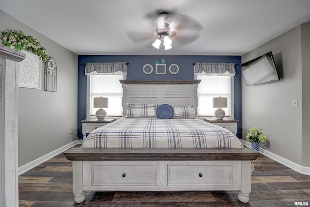 101 Prairie View Ct, Clinton, IA 52732 - bedroom featuring dark wood-style floors and ceiling fan