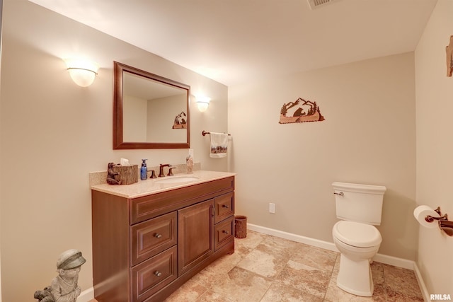 101 Prairie View Ct, Clinton, IA 52732 - half bath with vanity and toilet