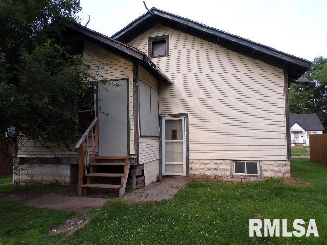 1010 S Ohio Ave, Davenport, IA 52802 - photo 6