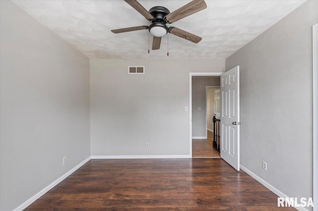 3611 75th St, Moline, IL 61265 - unfurnished room featuring a ceiling fan and wood finished floors