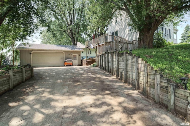 828 10th Ave, Fulton, IL 61252 - view of concrete driveway