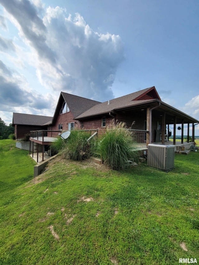 313 Double C Farm Ln, Dongola, IL 62964 - view of home's exterior with a yard