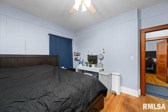 2531 5th St, Moline, IL 61265 - bedroom featuring light wood-type flooring and a ceiling fan