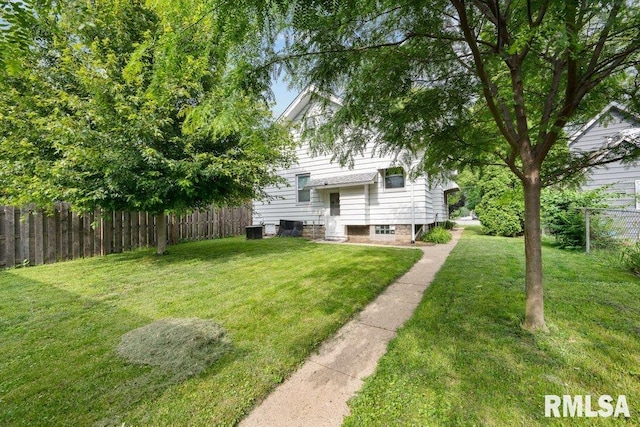 2531 5th St, Moline, IL 61265 - view of yard
