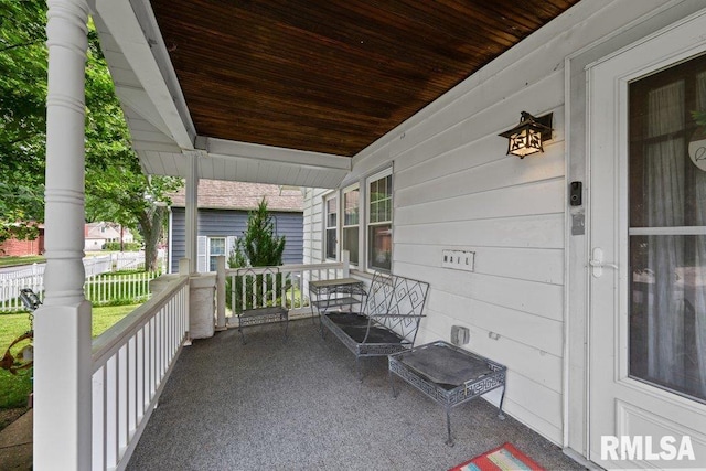 2531 5th St, Moline, IL 61265 - view of porch