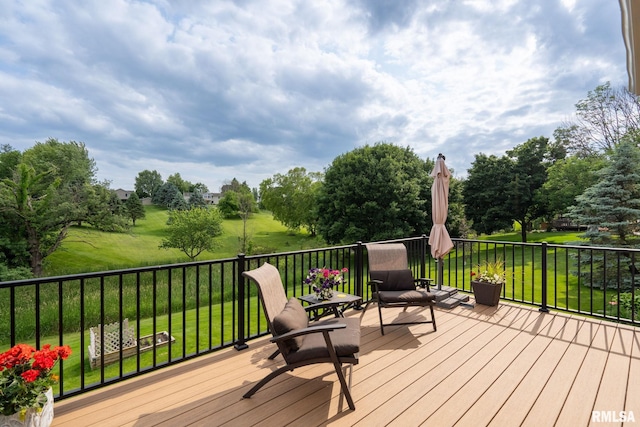 1010 Meadows Cir, Bettendorf, IA 52722 - deck featuring a yard
