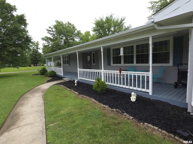 1401 Glopen Rd, Carbondale, IL 62901 - view of front facade featuring a porch and a front yard