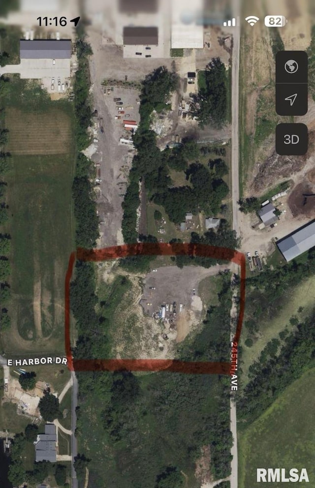 17701 245th Ave, Bettendorf, IA 52722