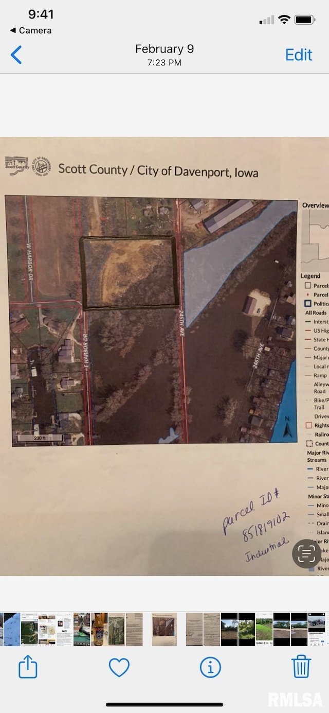 17701 245th Ave, Bettendorf, IA 52722