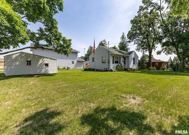 430 10th Pl, Camanche, IA 52730 - view of green lawn