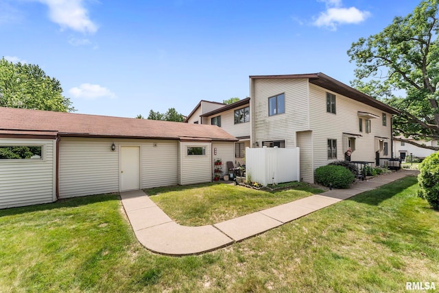 5903 36th Avenue Ct Unit 19, Moline, IL 61265 - rear view of property