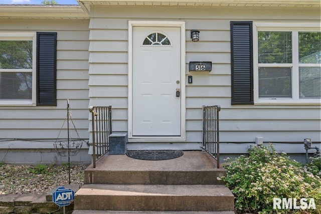 516 19th Ave, Rock Island, IL 61201 - entrance to property