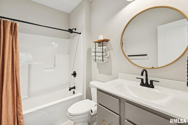6925 Grover Sta, Bettendorf, IA 52722 - full bath with vanity and shower / bath combo