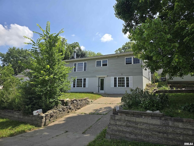 2505 Cody St, Bettendorf, IA 52722 - view of colonial house