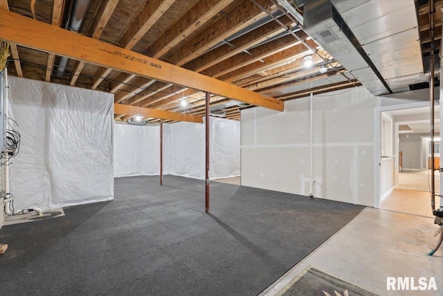 5985 Eagle Ridge Rd, Bettendorf, IA 52722 - view of unfinished below grade area
