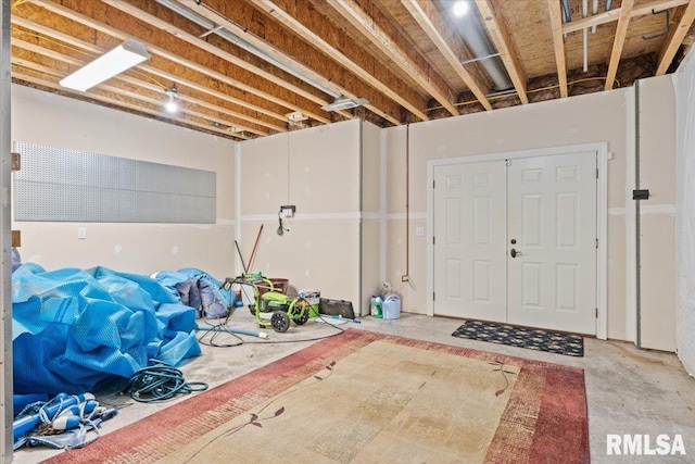 5985 Eagle Ridge Rd, Bettendorf, IA 52722 - view of below grade area