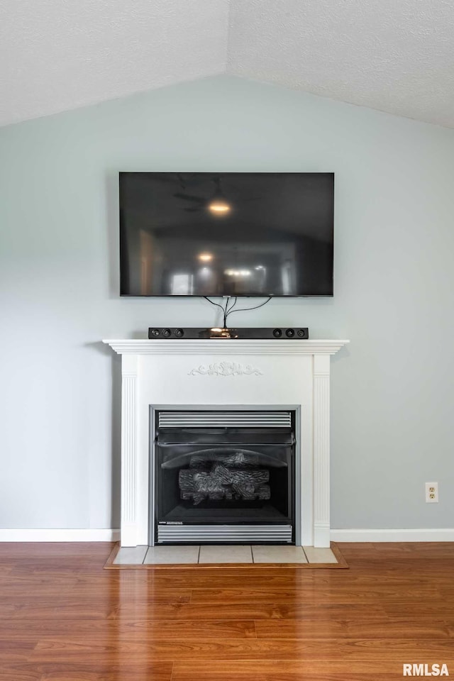 1514 E Willow Dr, Marion, IL 62959 - detailed view of a fireplace with flush hearth and wood finished floors