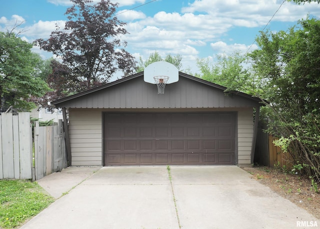 3503 36th St, Moline, IL 61265 - view of detached garage